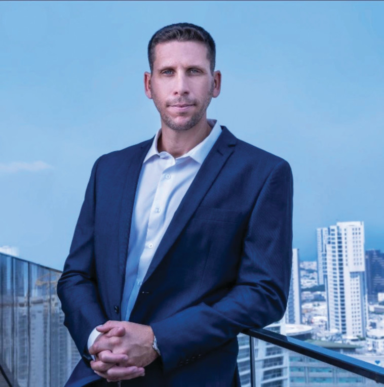 אורי אלטשולר מנכל הריבוע הכחול