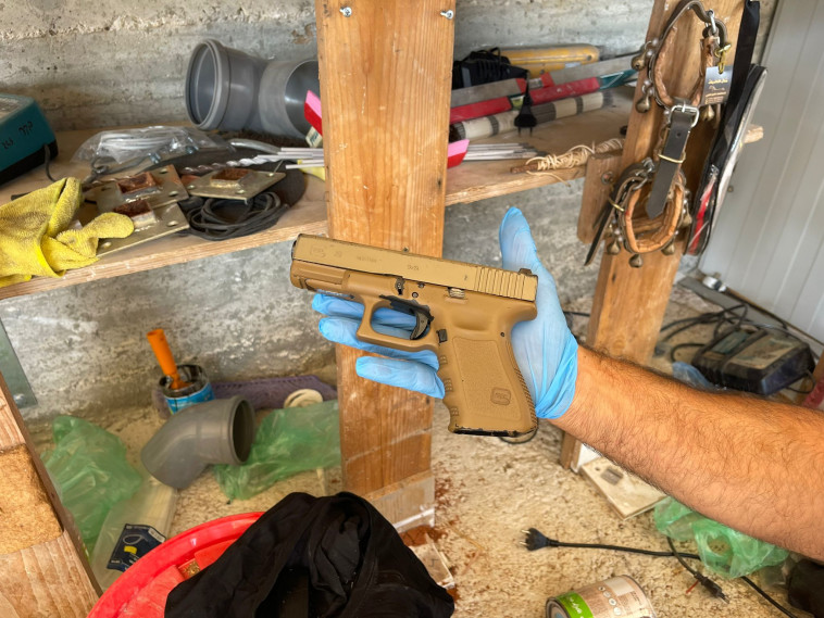 האקדח שנתפס 