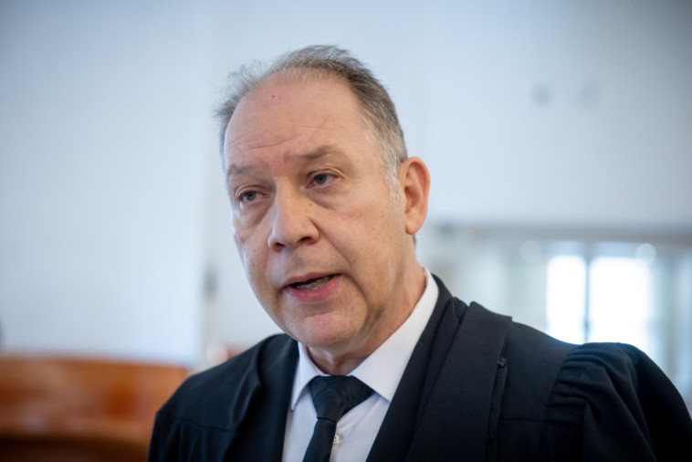 עו''ד אילן בומבך