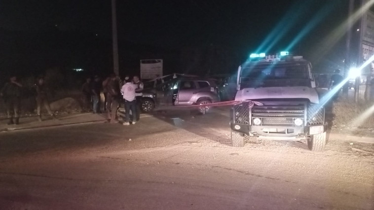 זירת הפיגוע בחווארה. סריקות נפתחו אחרי הרכב הפוג