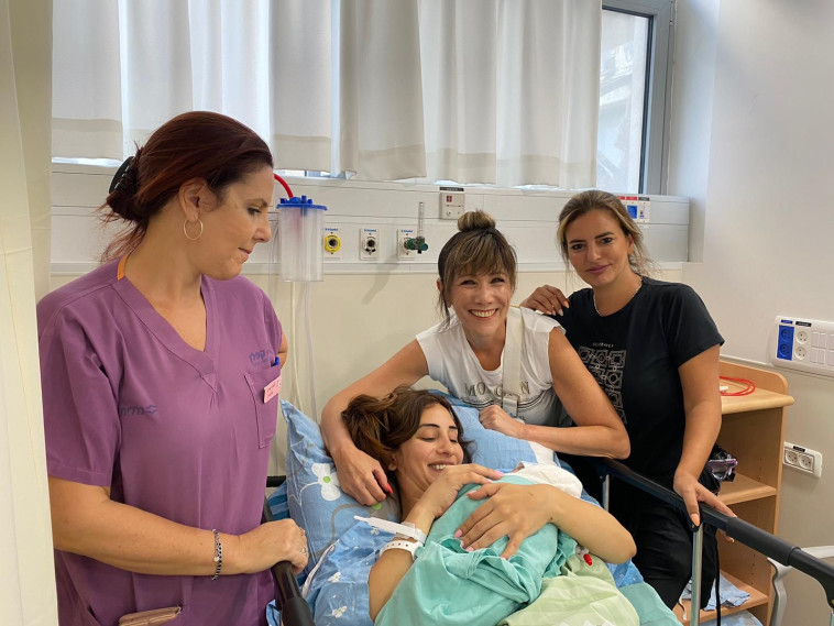 אפרת ברנשטיין והתינוק