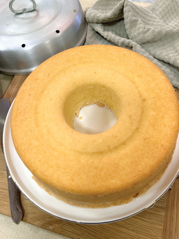 טורט בהיר בטעם לימוני 