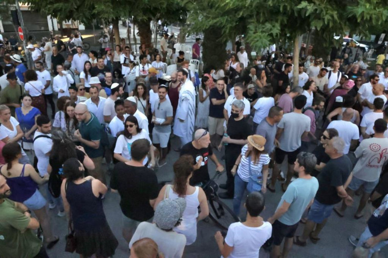 כיכר דיזינגוף ביום כיפור