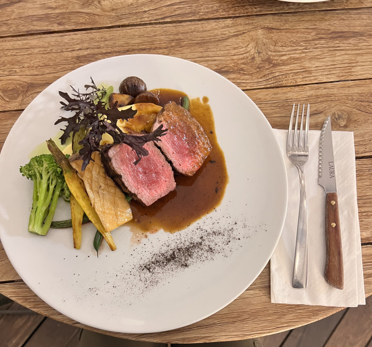 נתח פילה עגל, סאמא