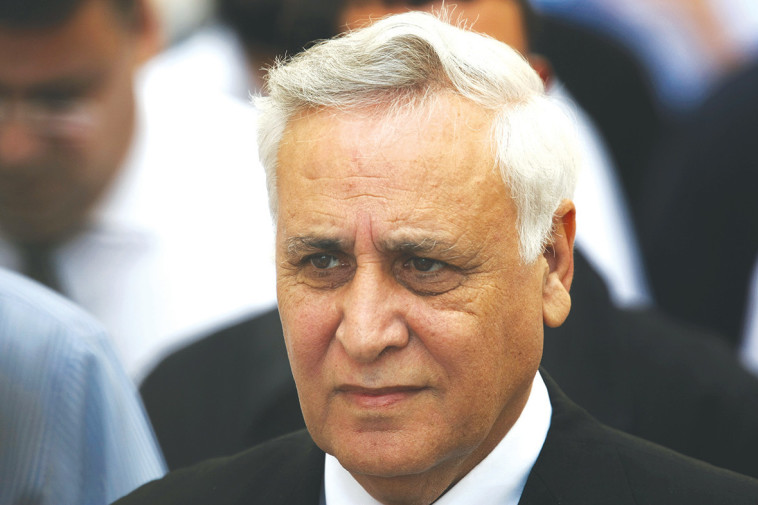 רוצה לחזור לאנונימיות. משה קצב