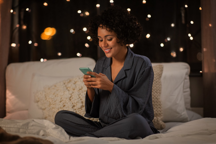 בדקו קודם אם הצד השני מסכים. סקסטינג