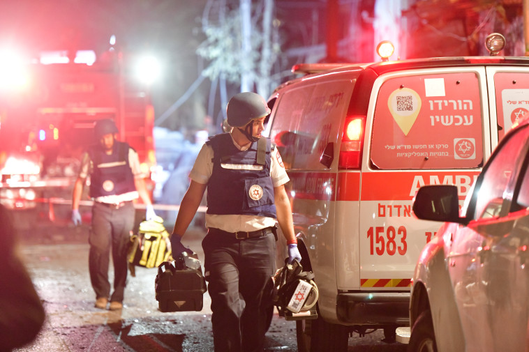 נפילת רקטה בשכונת פולרנטין בתל אביב