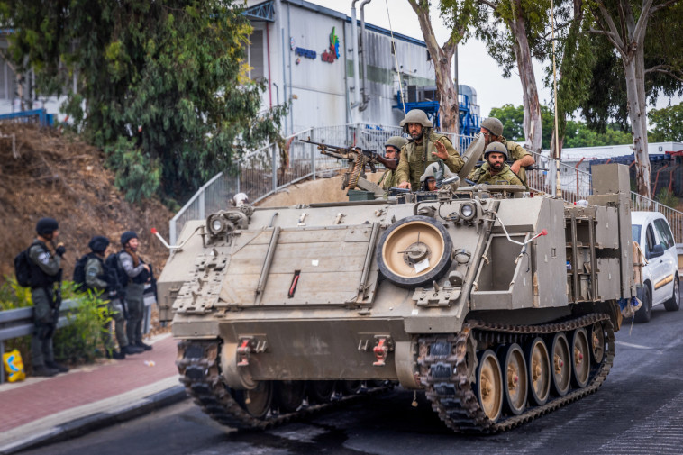 חיילי צה''ל בשדרות - חרבות ברזל