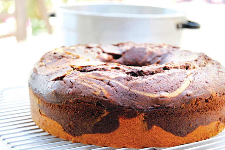 עוגה בחושה שיש בסיר פלא