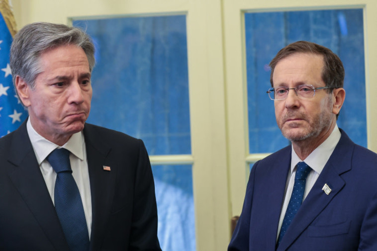 אנתוני בלינקן והנשיא יצחק הרצוג במבצע חרבות ברזל