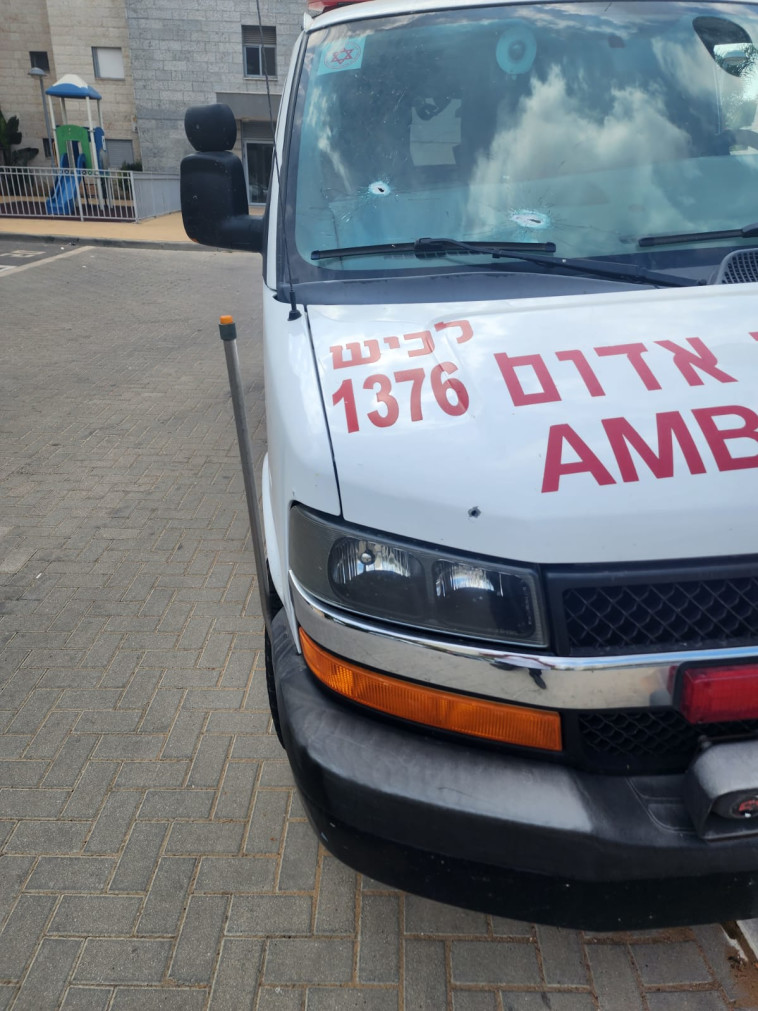 האמבולנס שנפגע מירי המחבלים