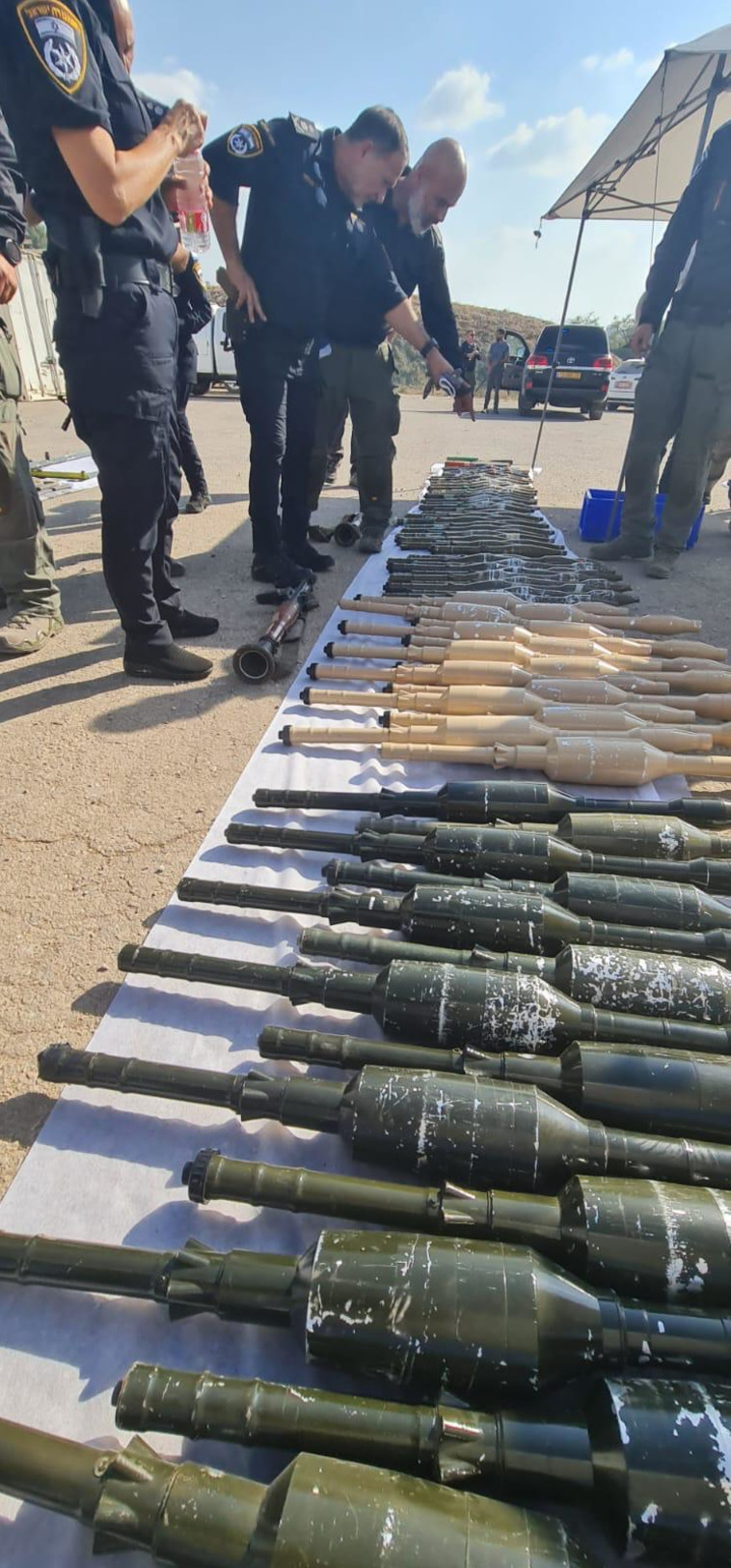 כלי הנשק שנתפסו על ידי המשטרה (צילום: דוברות המשטרה)