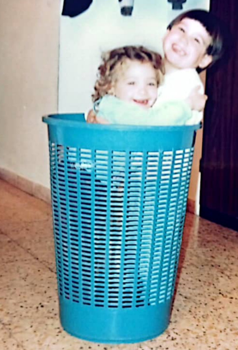 תמונת ילדות של האחים