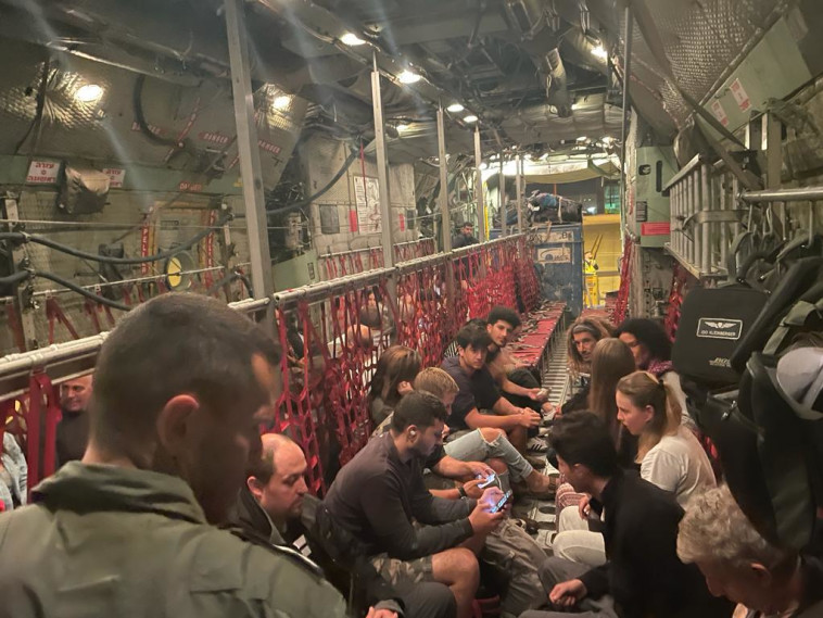 מחזירים את משרתי המילואים לארץ