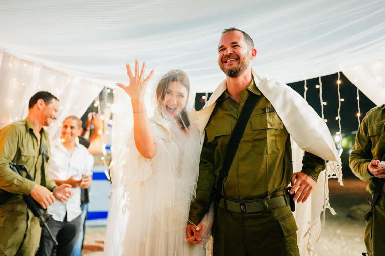 החתונה של שלמה בן דוד ולנה גדשביץ׳ (צילום: דובר צה''ל)