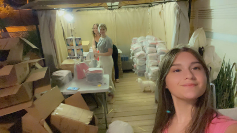 חלוקת ערכות מזון. חמ''ל דרום