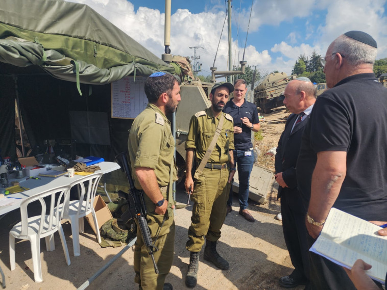מתניהו אנגלמן בסיור ביישובי הגבול הצפוני