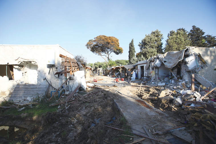 קיבוץ כפר עזה לאחר הטבח (צילום: טל לב רם)