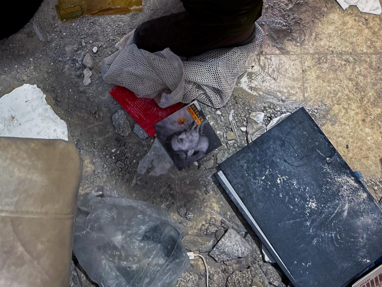 עטיפת אלבום של שלמה ארצי בקיבוץ בארי