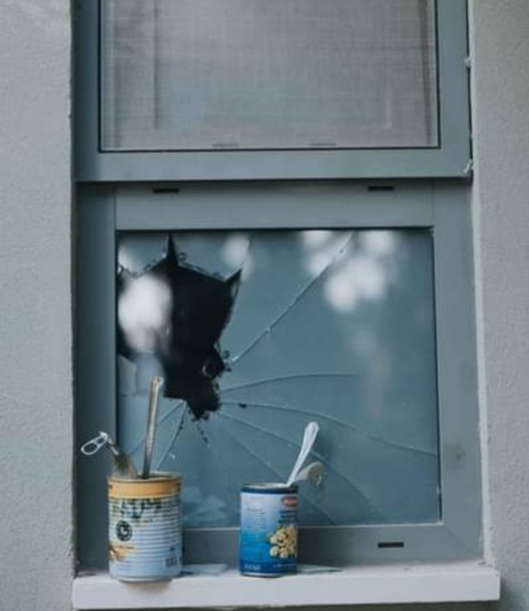 שימורים שככל הנראה שימשו את המחבלים בעוטף 