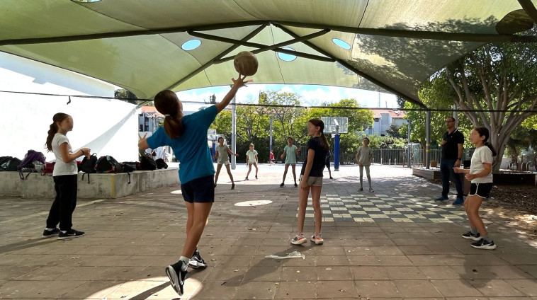 ילדים בבית ספר, אילוסטרציה (למצולמים אין קשר לנאמר בכתבה)