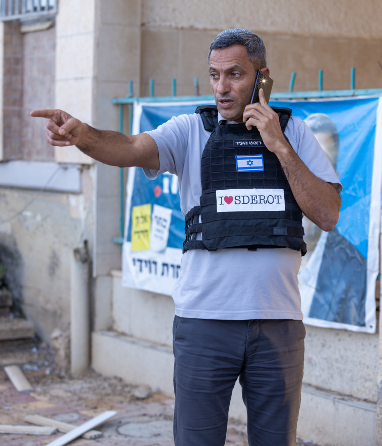 אלון דוידי בשדרות 