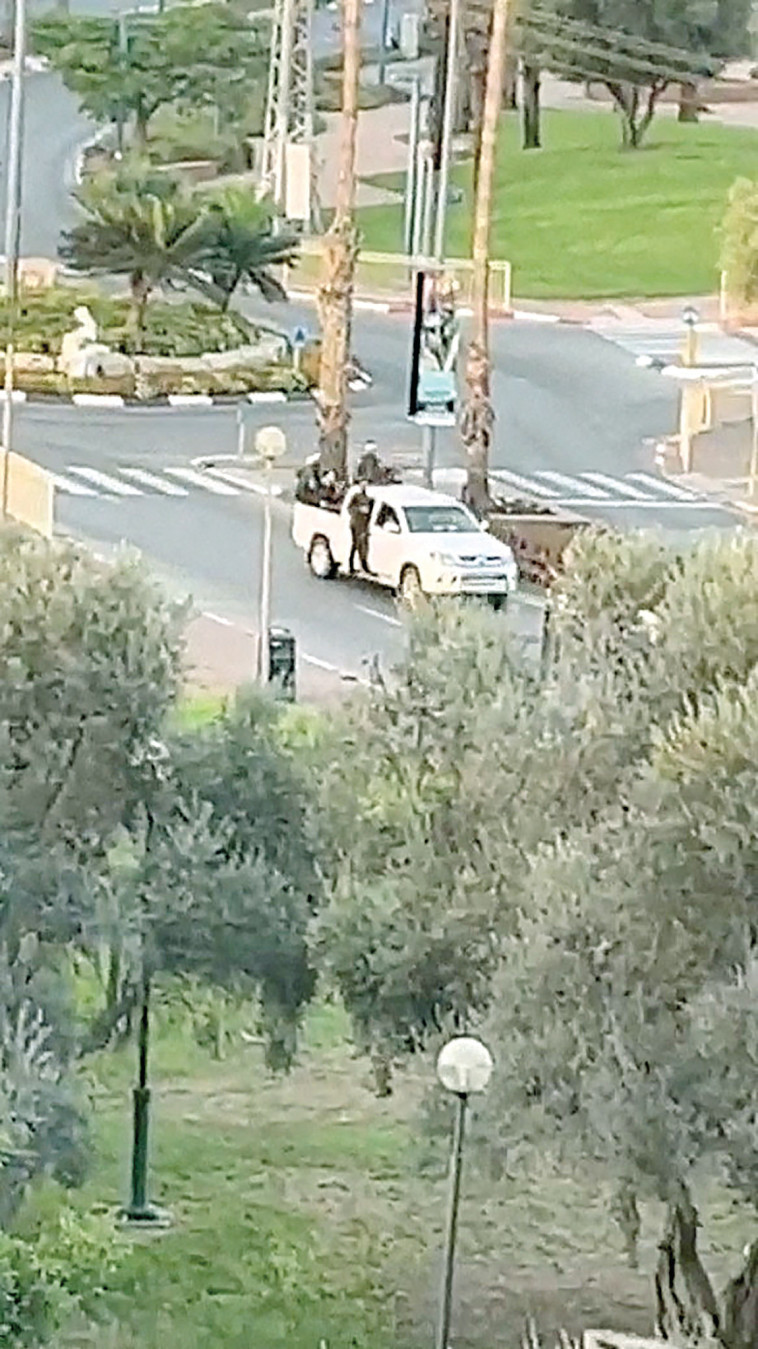 מחבלי חמאס בשדרות חרבות ברזל