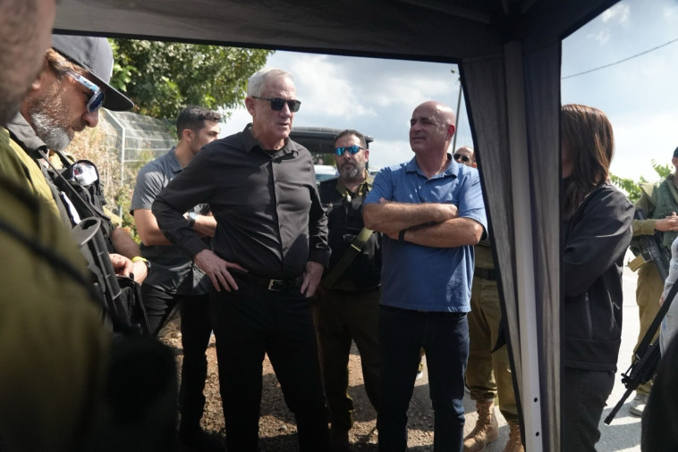 בני גנץ ומשה דוידוביץ' בצפון הארץ