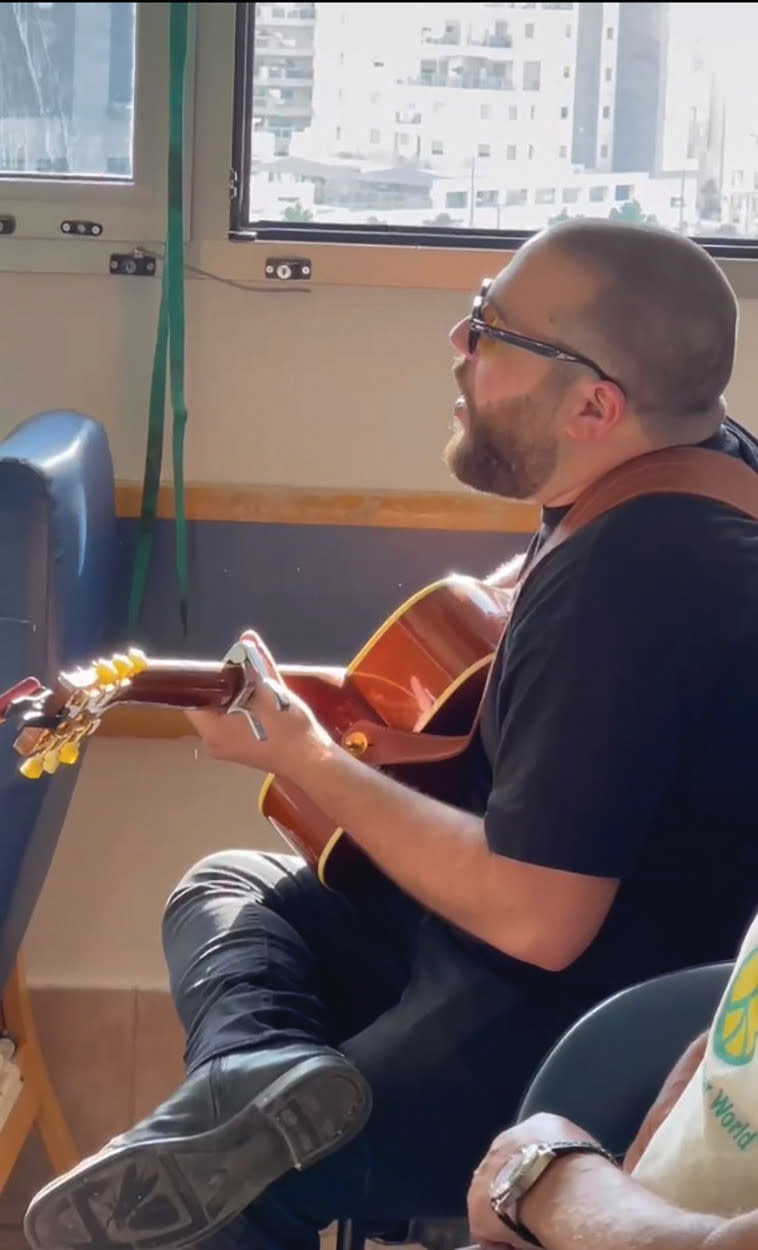 אליאב זוהר בבית חולים