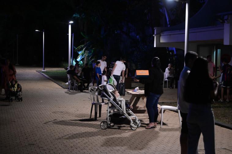 מפונים מהדרום בכפר המכביה