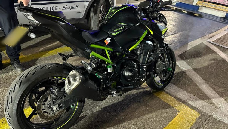 כלי רכב המטילים פחד בעזרת קולות הנשמעים כקול ירי ואזעקה