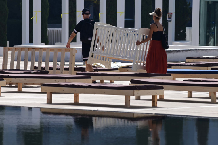 מייצג המיטות בתל אביב חטופי חרבות ברזל 