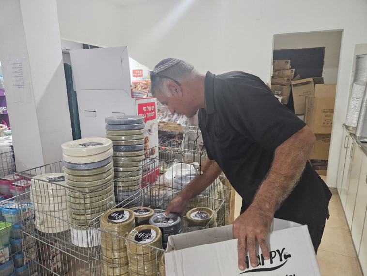 אבישי וליליאן ממושב פטיש