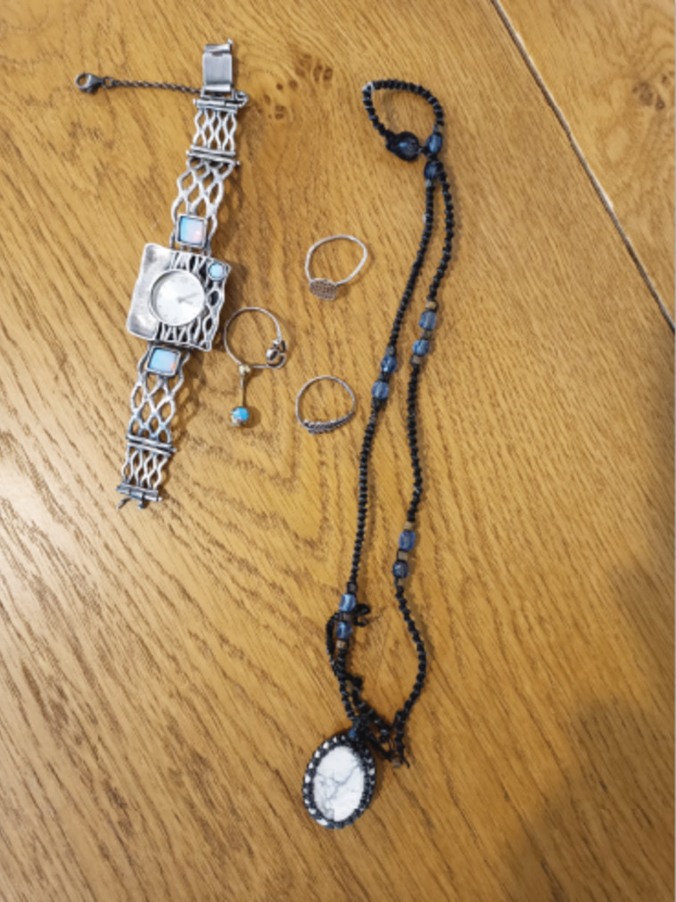 חפציה של יובל בן יהודה שהושבו למשפחתה