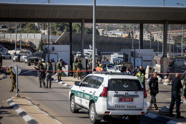 זירת הפיגוע במחסום המנהרות בירושלים