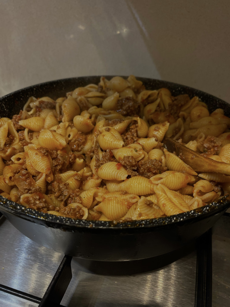 פסטה ברוטב בולונז