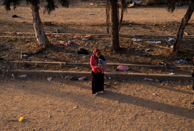 תושבי רצועת עזה נעים מאזור הלחימה בצפון הרצועה דרומה