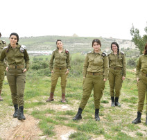 יובל תורג'מן, שי רזיאל, קארין אהרוני, ליאה ברקמן, איה שדה ועמית פרנג'י