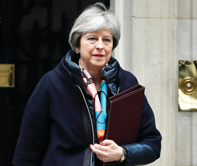 תצליח להעביר את ההסכם בממשלתה? תרזה מיי, צילום: רויטרס