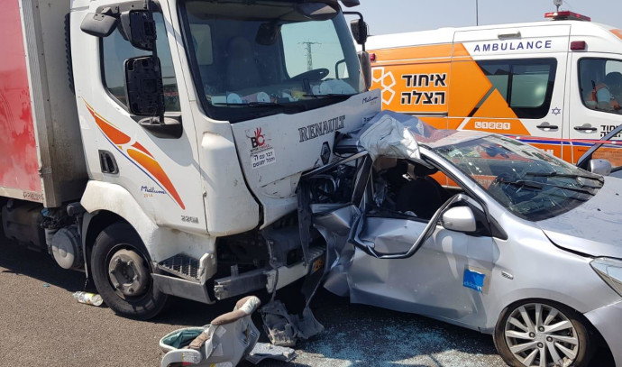 תאונת דרכים בכביש 7