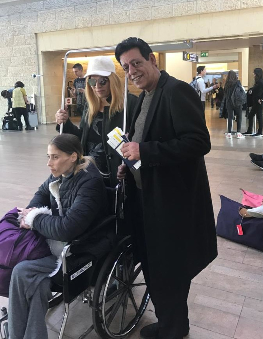 יהודית וקארין באומן ושימי תבורי (צילום פרטי)