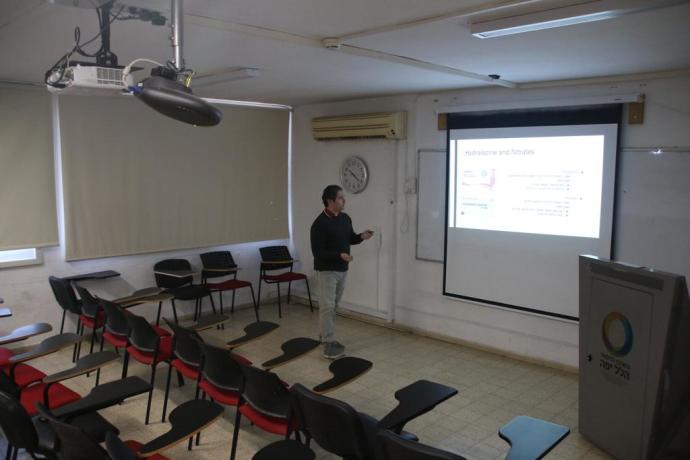 למידה מרחוק לסטודנטים. צלם: דוברות המרכז הרפואי הלל יפה