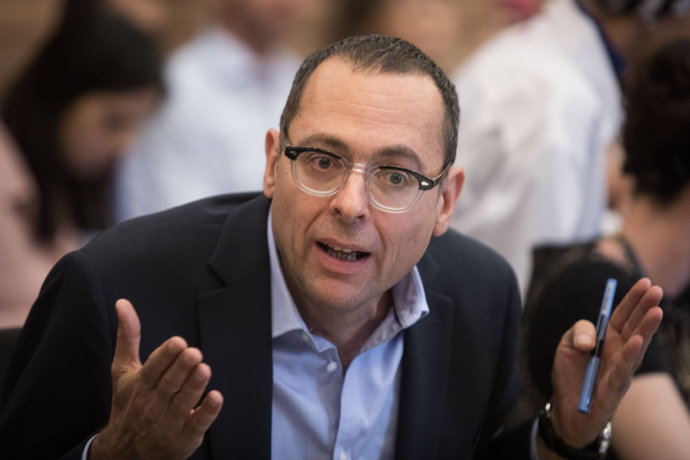 צבי האוזר. צלם: הדס פרוש, פלאש 90