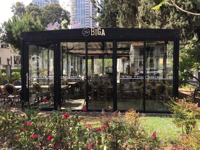 עסקים סגורים בתל אביב. צילום: אבשלום ששוני