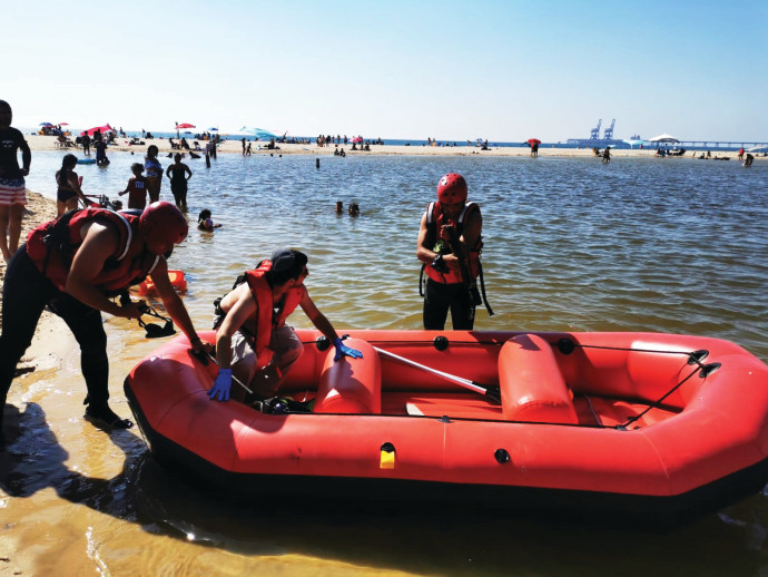 זירת הטביעה באגם ליד זיקים. צילום: דוברות כבאות והצלה מחוז דרום
