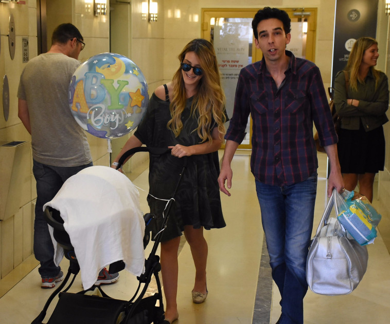 התמונה המשפחתית הראשונה שלהם! פז וסלים